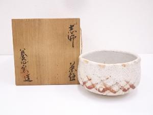 養心窯造　志野茶碗